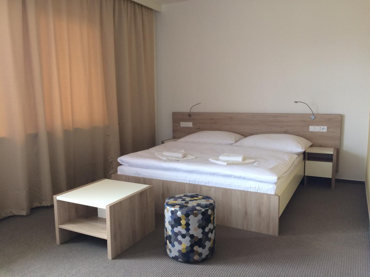 Hotel Devitka Janov Eksteriør bilde