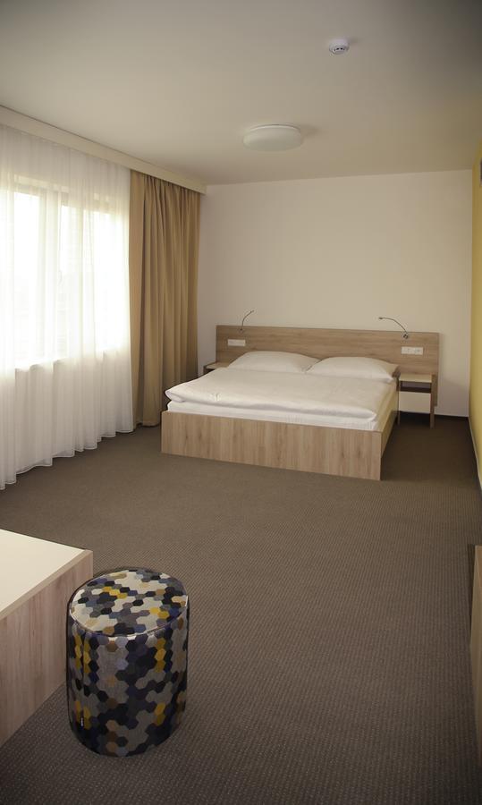 Hotel Devitka Janov Eksteriør bilde
