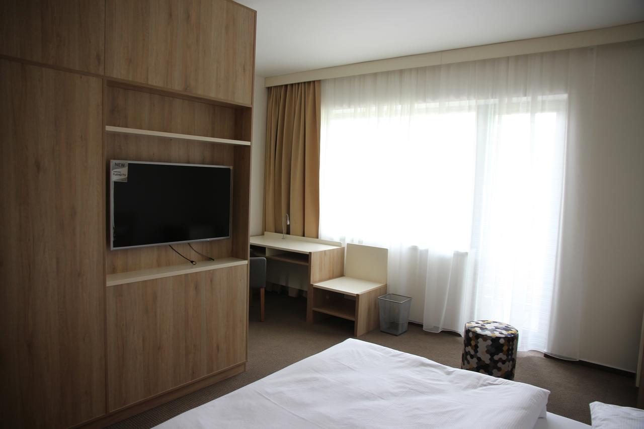 Hotel Devitka Janov Eksteriør bilde